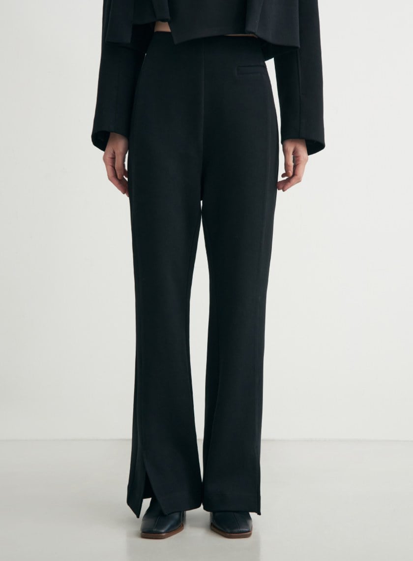 俐落舒適微喇叭西裝褲